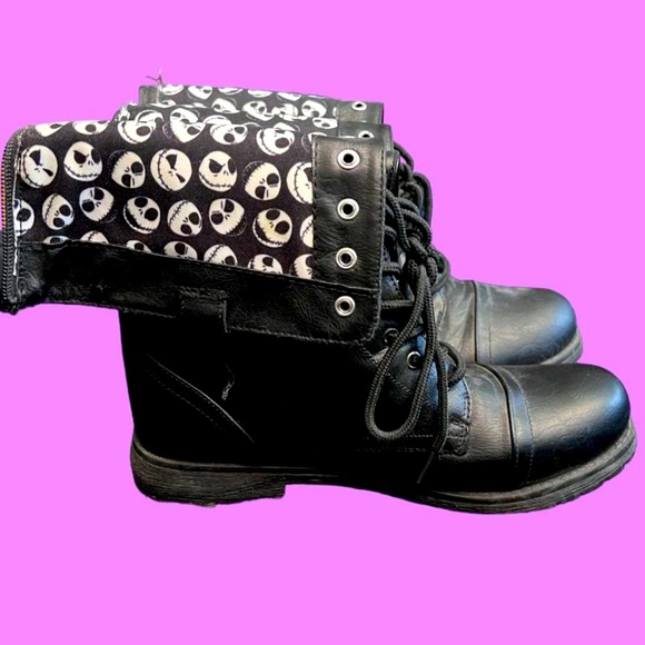 Hot Topic Shoes - Jack Skellington boots